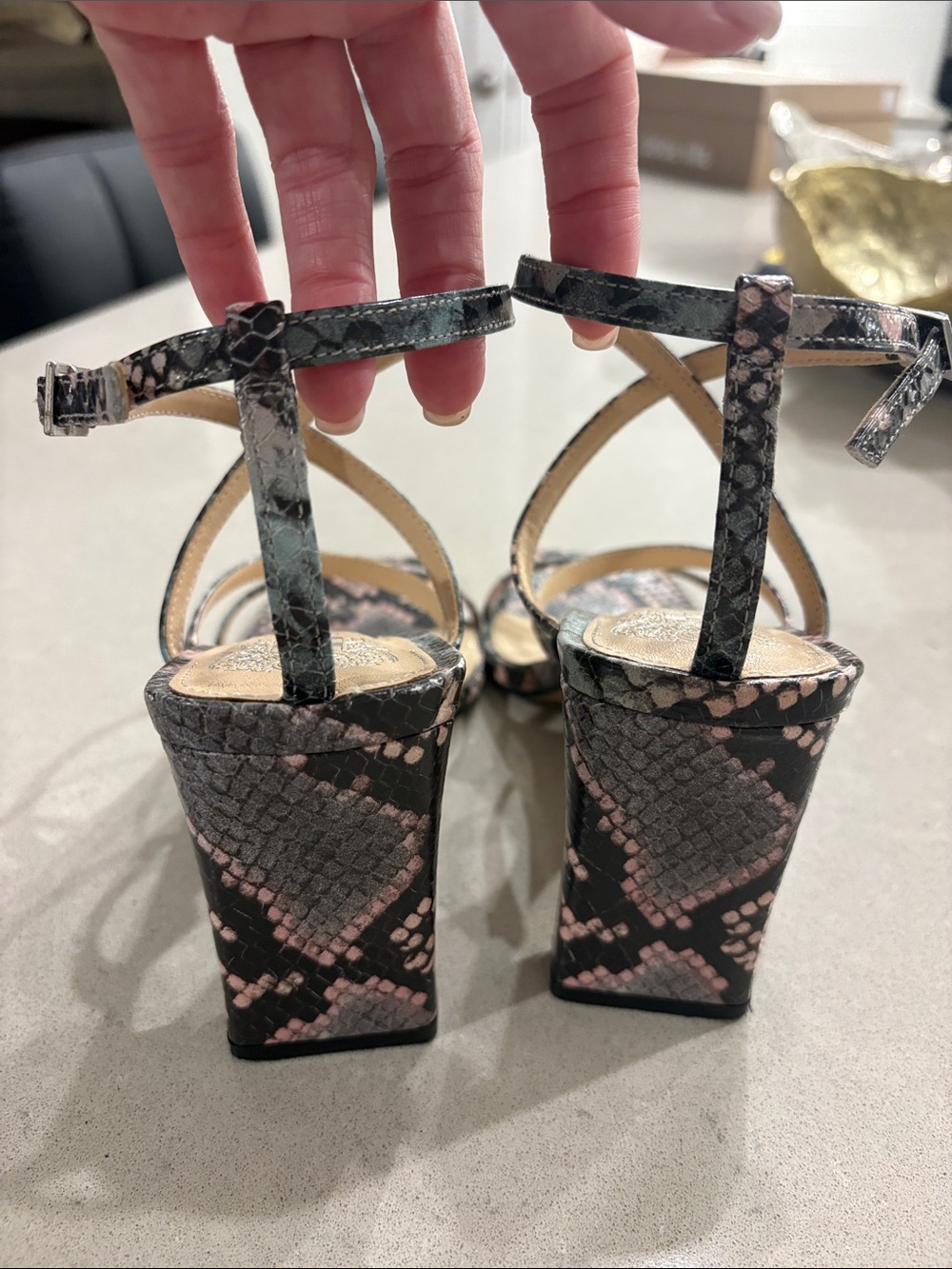 Vince camuto snake skin pink black blue criss cross 3.75” heels 7 worn once - Picture 6 of 7